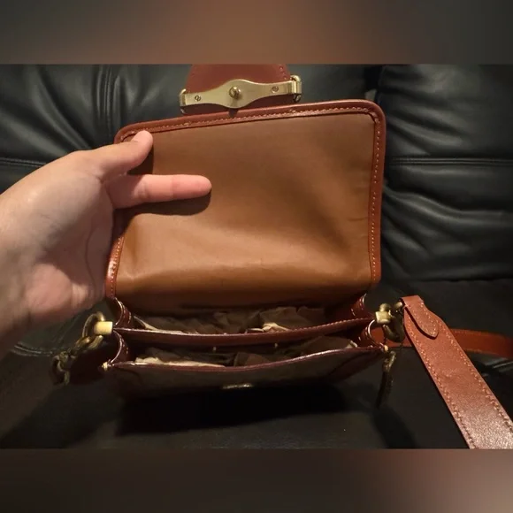 Coach Hero Crossbody in Signature Canvas price drop today only 7/21 - Picture 7 of 9